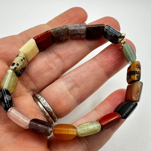 10mm stretchy multi-stone bracelet! - Picture 5 of 10